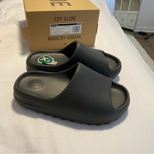 BLACK YEEZY SLIDES BRAND NEW WITH TAGS